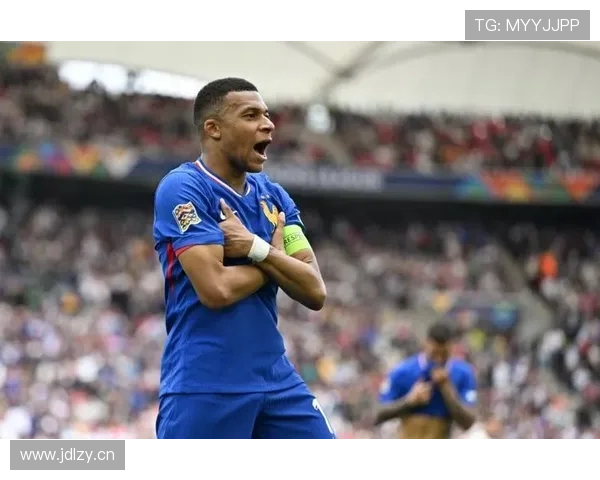 姆巴佩膝伤时好时坏 复出时间未定